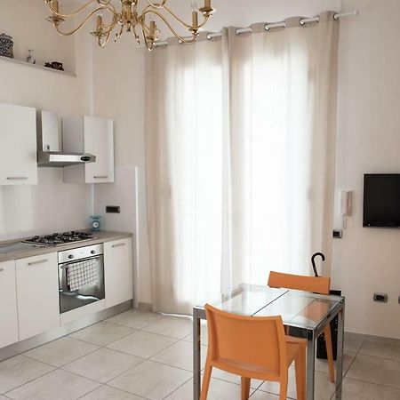 Central Apartment - Residenza Battistessa Caserta Exterior foto
