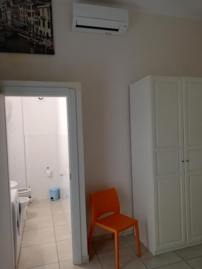 Central Apartment - Residenza Battistessa Caserta Exterior foto